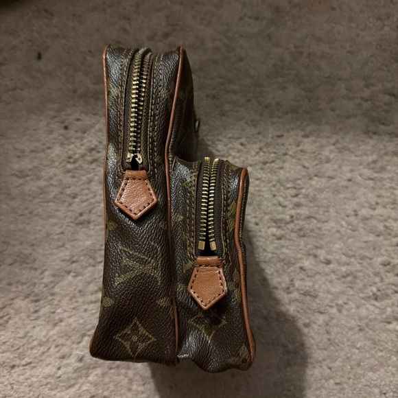 Louis Vuitton Brown Monogram Bag - Picture 2 of 7